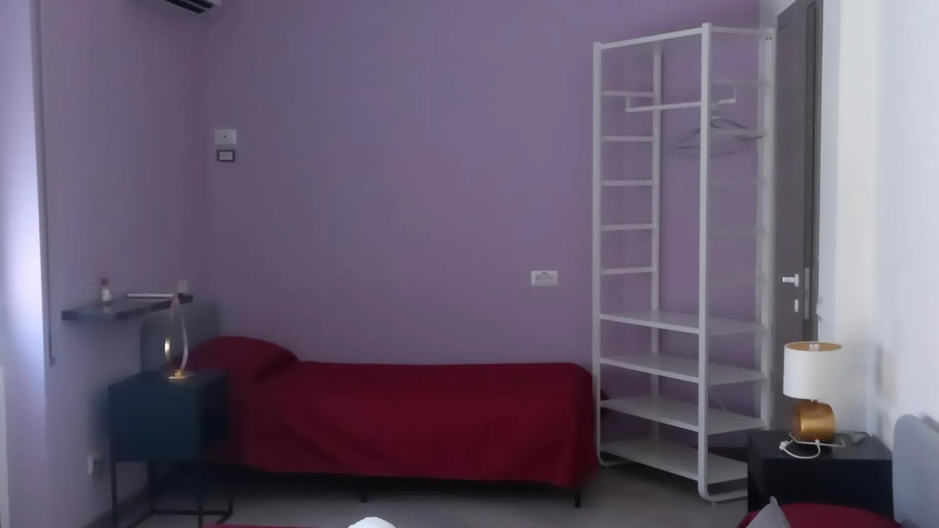 Bed and Breakfast I Fiori Quartu SantʼElena Italia